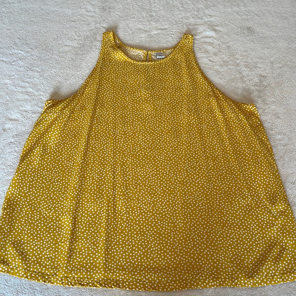Old Navy tank top